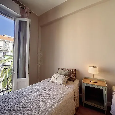 Nestor&jeeves - Belle Epoque - Central, Close Sea Appartamento
