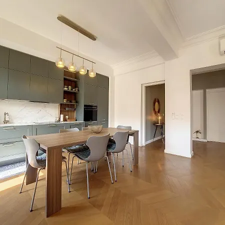 Nestor&jeeves - Belle Epoque - Central, Close Sea Apartment *