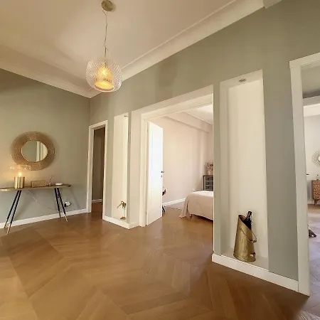 Nestor&jeeves - Belle Epoque - Central, Close Sea Apartment *